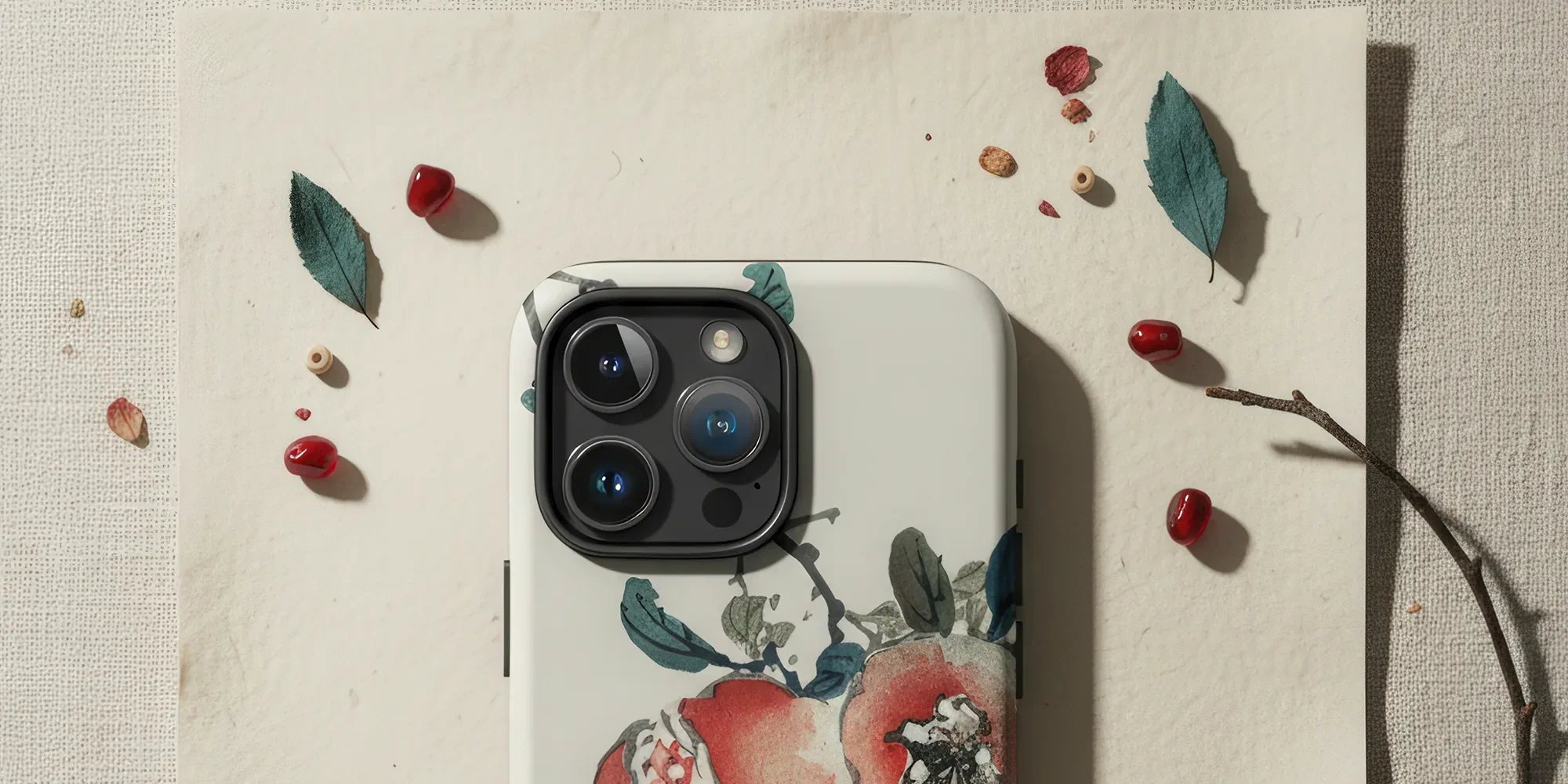 IPhone case featuring a realistic tiger illustration.