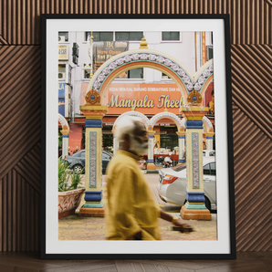 Brickfields - stampa artistica fotografica di strada di Kuala Lumpur / Canvas, 24x32’’ / 61x81cm / Cornice nera / Passe-partout, Posters Prints & Visual