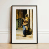 Guarding the Palace - Ludwig Deutsch Orientalism Art Print / Canvas Black-framed Art Print Historical Painting Warrior Gold Yellow Ludwig