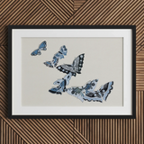 Papillons bleus japonais - Tirage d’art Meiji de Kamisaka Sekka sur toile, 30x20’’ / 76x51cm / Cadre noir / Passe-partout, Posters Prints & Visual
