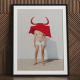 Joysticks - Surrealer schwuler Matador-Kunstdruck / Leinwand, 24x32’’ / 61x81cm / Schwarzer Rahmen / Passepartout, Poster, Drucke & visuelle Kunstwerke, Toby Leon