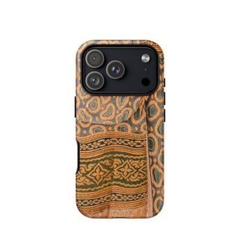 Lady in Waiting - Royal Siam Mural Phone Case Iphone 17 Pro / Matte Wooden Phone Case Intricate Batik Design Black Camera Siamese Court