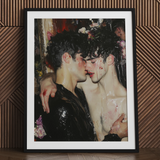 Makeup - Tirage d’art de couple masculin gay néobaroque / Toile, 24x32’’ / 61x81cm / Cadre noir / Passe-partout, œuvre visuelle, Toby Leon