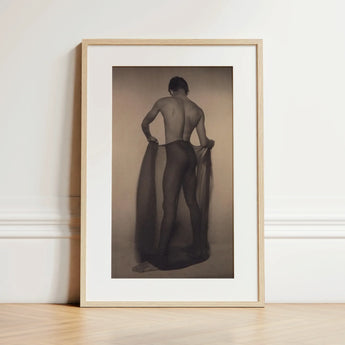 Male Nude Draped in Vetti - Lionel Wendt Queer Art Print / Canvas, 12x18’’ / 31x46cm / Natural Frame / Matboard, Posters Prints & Visual