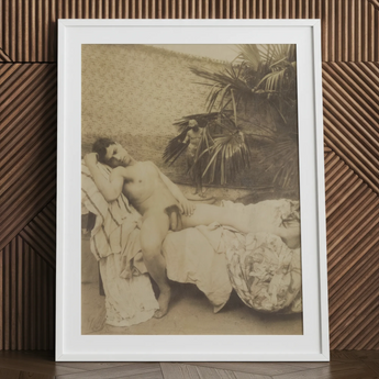 Nudo maschile reclinato - Stampa fine art di Vincenzo Galdi / Canvas, 24x32’’ / 61x81cm / Cornice bianca / Passe-partout, Poster, stampe e opere d’arte visiva,