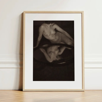 Nude Woman with Mirror - Clarence H. White Art Print / Canvas Minimalist Wooden-framed Black-and-white Figure Reflected 20th-century
