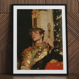 Peeking - Royaler schwuler Renaissance-Kunstdruck / Leinwand, 24x32’’ / 61x81cm / Schwarzer Rahmen / Passepartout, Poster Drucke & visuelle Kunstwerke, Toby Leon