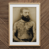 Porträt eines tätowierten Mannes – Charles Eisenmann Kunstdruck / Leinwand, 20x30’’ / 51x76cm / Naturrahmen / Passepartout, Poster Drucke & Visual