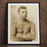 Portret van een Getatoeëerde Man - Charles Eisenmann kunstdruk / Canvas, 24x32’’ / 61x81cm / Zwarte lijst / Passe-partout, Posters Prints & Visual