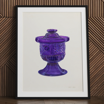 Azucarero morado con tapa - Lámina de arte decorativo de Janet Riza / Lienzo, 24x32’’ / 61x81cm / Marco negro / Cartón paspartú, Pósters, impresiones y