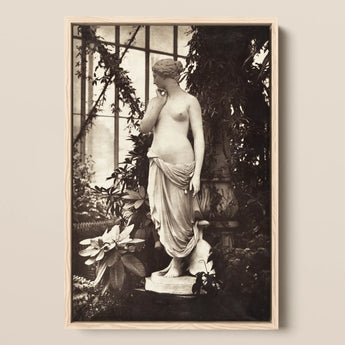 Sculpture of Venus Art Print / Canvas, 12x18’’ / 31x46cm / Natural Frame, Posters Prints & Visual Artwork, Toby Leon