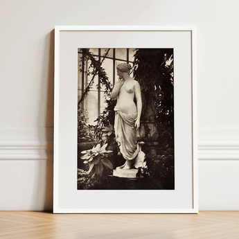 Sculpture of Venus Art Print / Canvas, 12x18’’ / 31x46cm / White Frame / Matboard, Posters Prints & Visual Artwork, Toby Leon