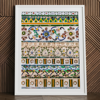 Wat Arun – Dekorativer thailändischer Mosaik-Kunstdruck / Leinwand, 24x32’’ / 61x81cm / Weißer Rahmen / Passepartout, Poster, Drucke & visuelle Kunstwerke, Toby Leon