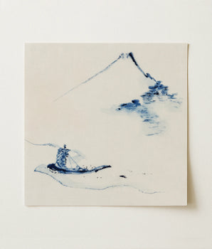 Una persona en un pequeño bote sobre un río con el monte Fuji al fondo - Impresión de bellas artes de Katsushika Hokusai / Lienzo 