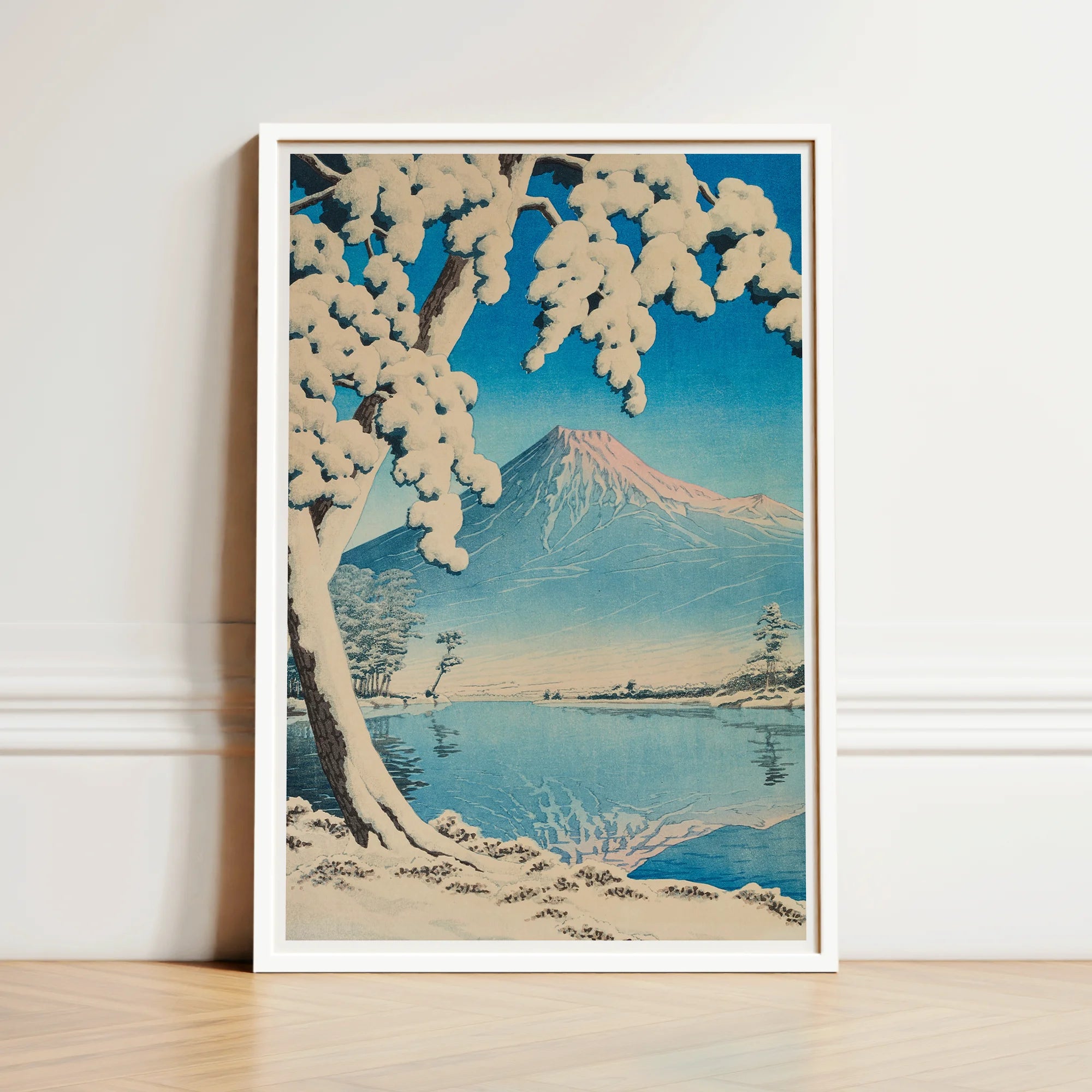 moni-haru-blueskyです。熱海富士 Clearing After a Snowfall on Mount Fuji Tagonoura Beach - Kawase