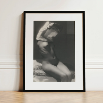 Before Going to Sleep - Michael Heumuller Art Print / Canvas, 12x16’’ / 31x41cm / Black Frame / Matboard, Posters Prints & Visual Artwork,