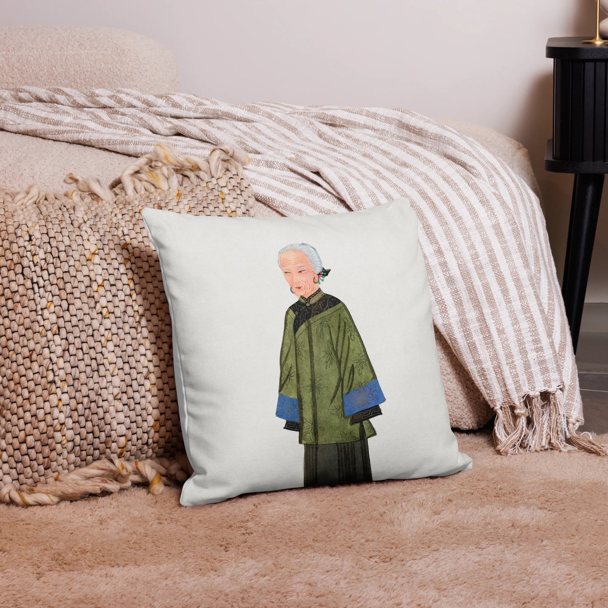 Chinese Grand Dame Cushion - Throw Pillows - Aesthetic Art