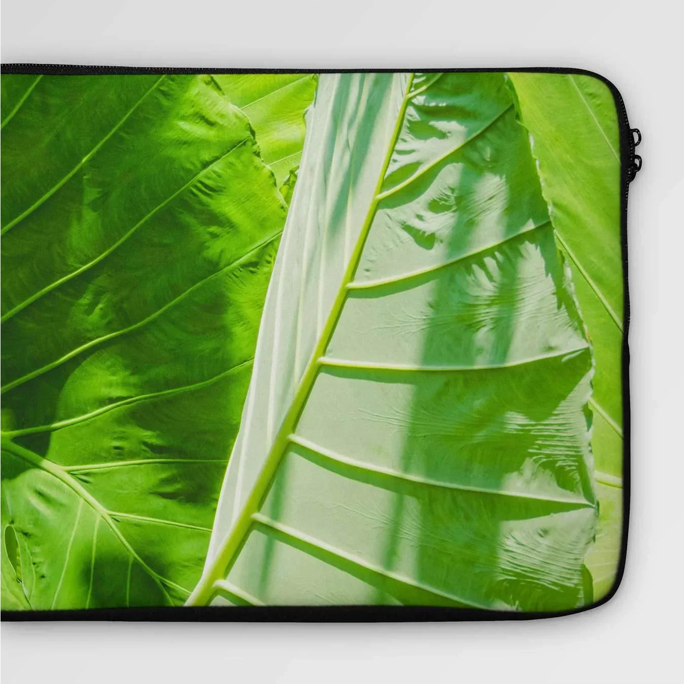 Clash of the Hulks - Koh Chang Botanicals Laptop Sleeve - 13