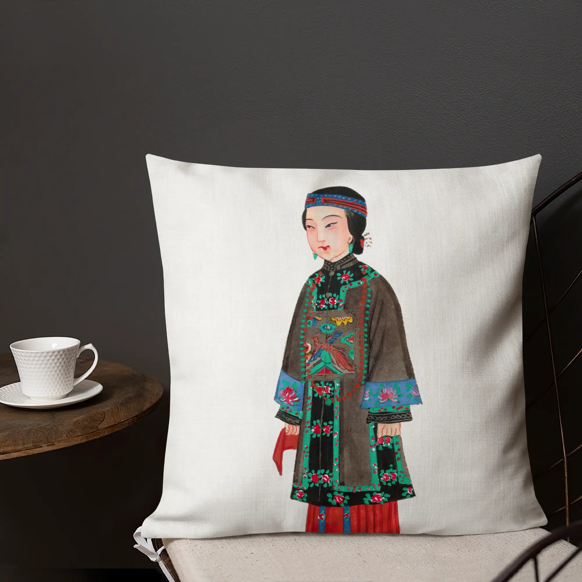 Noblewoman - Qing Dynasty Manchu Fashion Art Pillow Throw Pillows