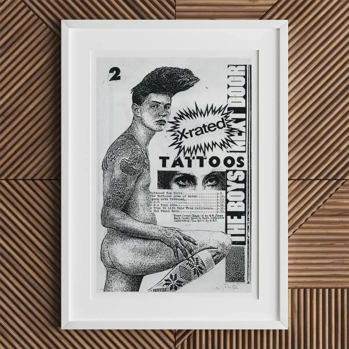 Ingelijste zwart-wit print die LGBTQ+ kunst uit het Harlem Renaissance tijdperk laat zien.
