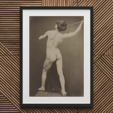 French Male Nude - Guglielmo Marconi Kunstdruck / Leinwand, 20x30’’ / 51x76cm / Schwarzer Rahmen / Passepartout, Poster-Drucke & visuelle Kunstwerke, Toby