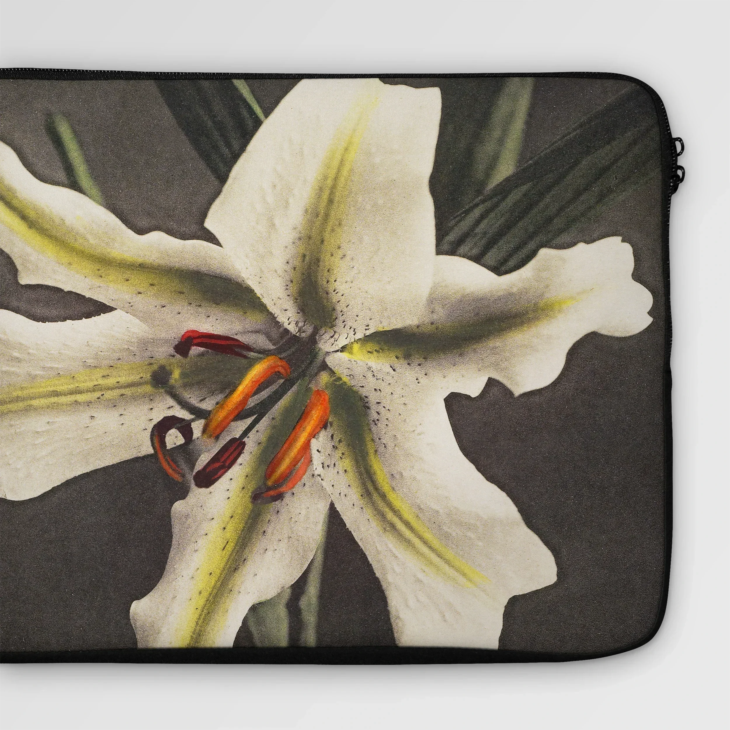 Lily - Kazumasa Ogawa Floral Art Laptop Sleeve, Laptop Sleeve Close-up Photograph White Lily Flower