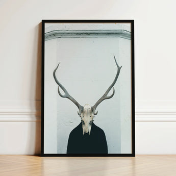 Black-framed Art Print Stark Black-and-white Deer Skull Prominent Figure Stands