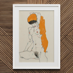 Nackt mit orangefarbenen Vorhängen stehen - Egon Schiele Art Print