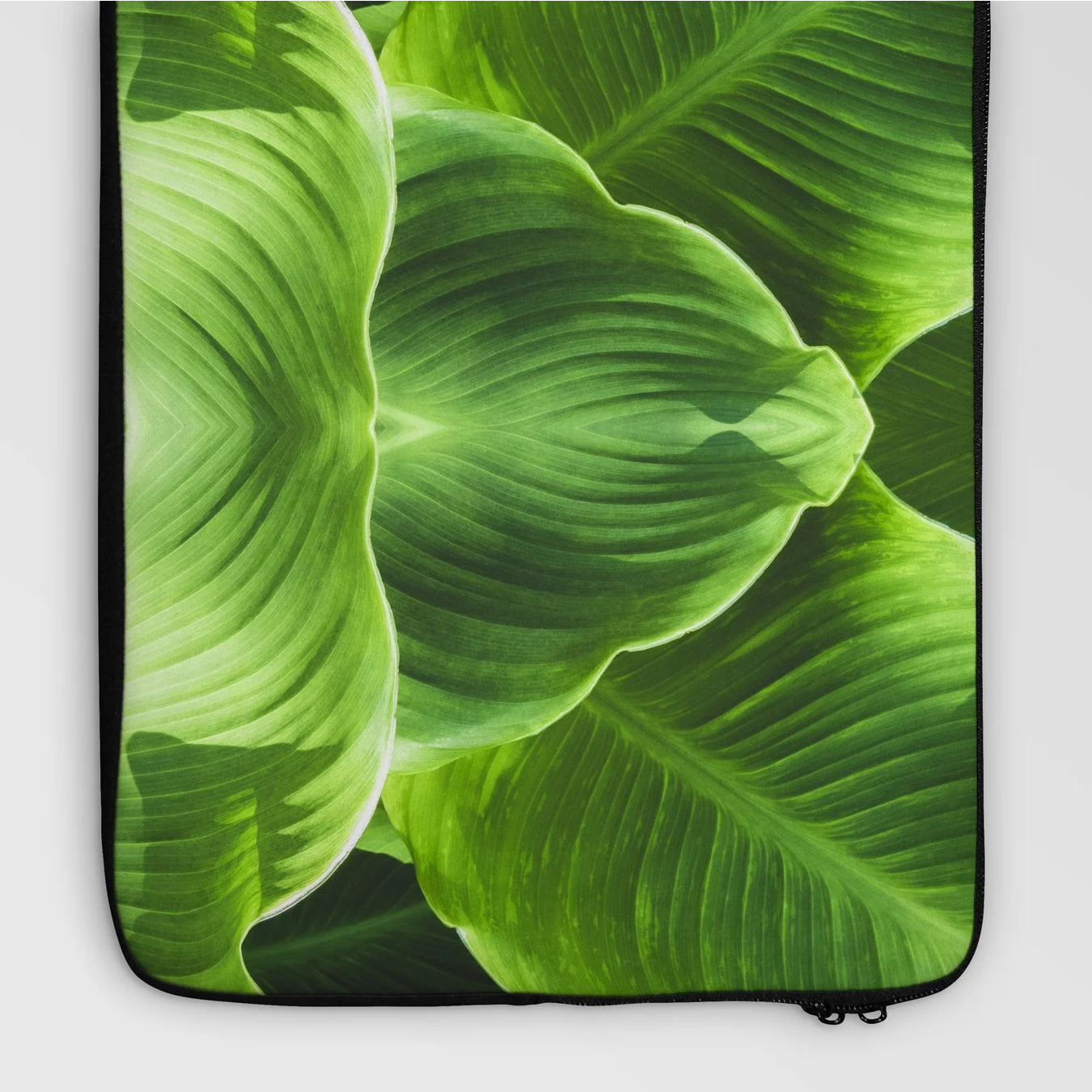 Step by - Trippy Leaf Op Art Laptop Sleeve 13 in Computer Covers & Skins