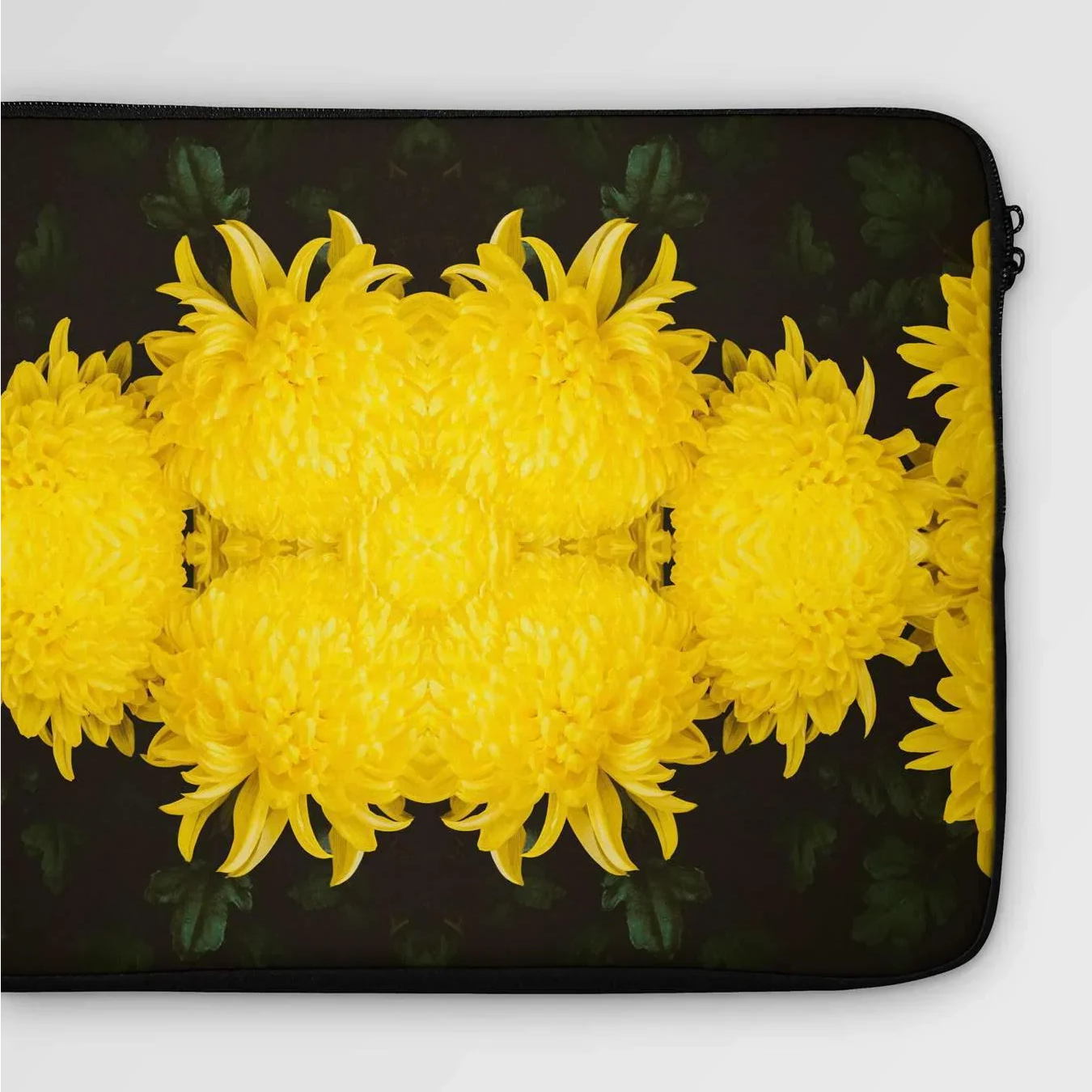 Tweedledee - Chrysanthemum Op Art Laptop Sleeve - 13